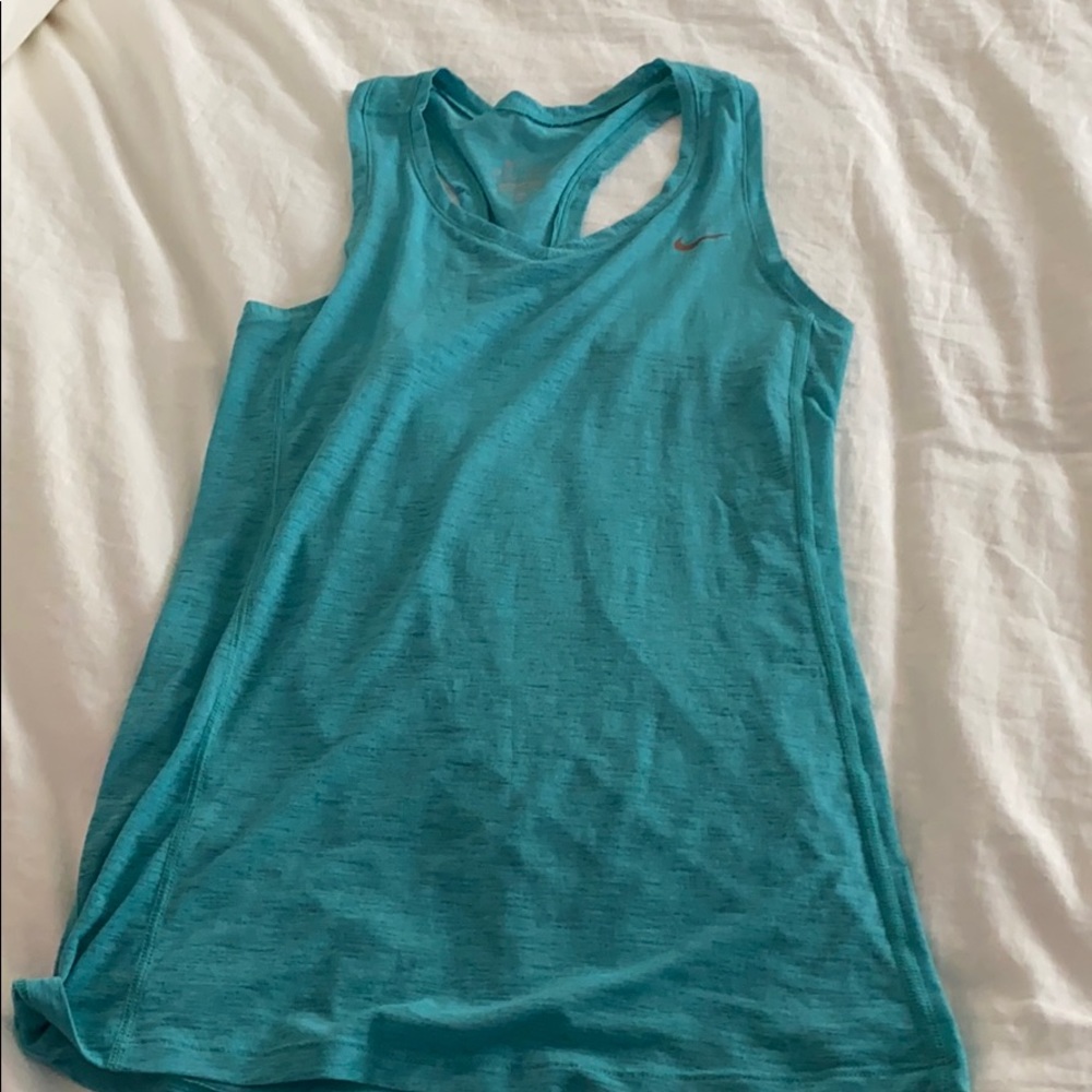 Nike tank